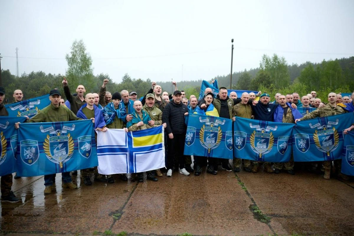 З російського полону звільнено 205 українців, - Зеленський (фото)