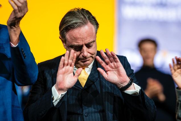 ЄС погрожує Бельгії ігнорувати її, як Угорщину, якщо та не підтримає передачу Україні заморожених активів РФ – Politico